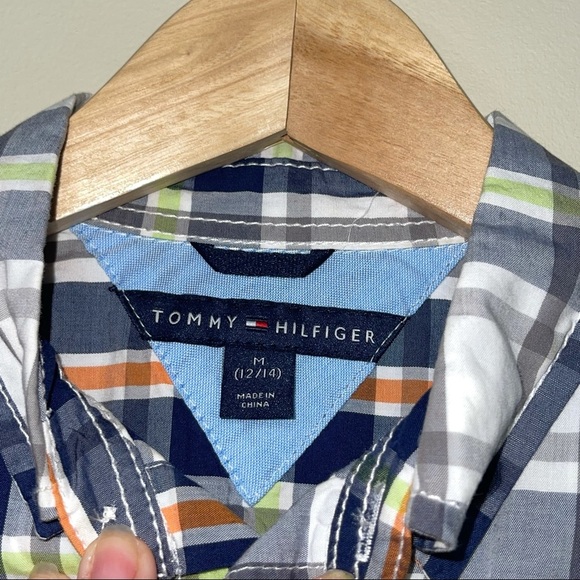 Lot of 2 Tommy Hilfiger boys plaid long sleeve Sz M 12-14 - Picture 7 of 7